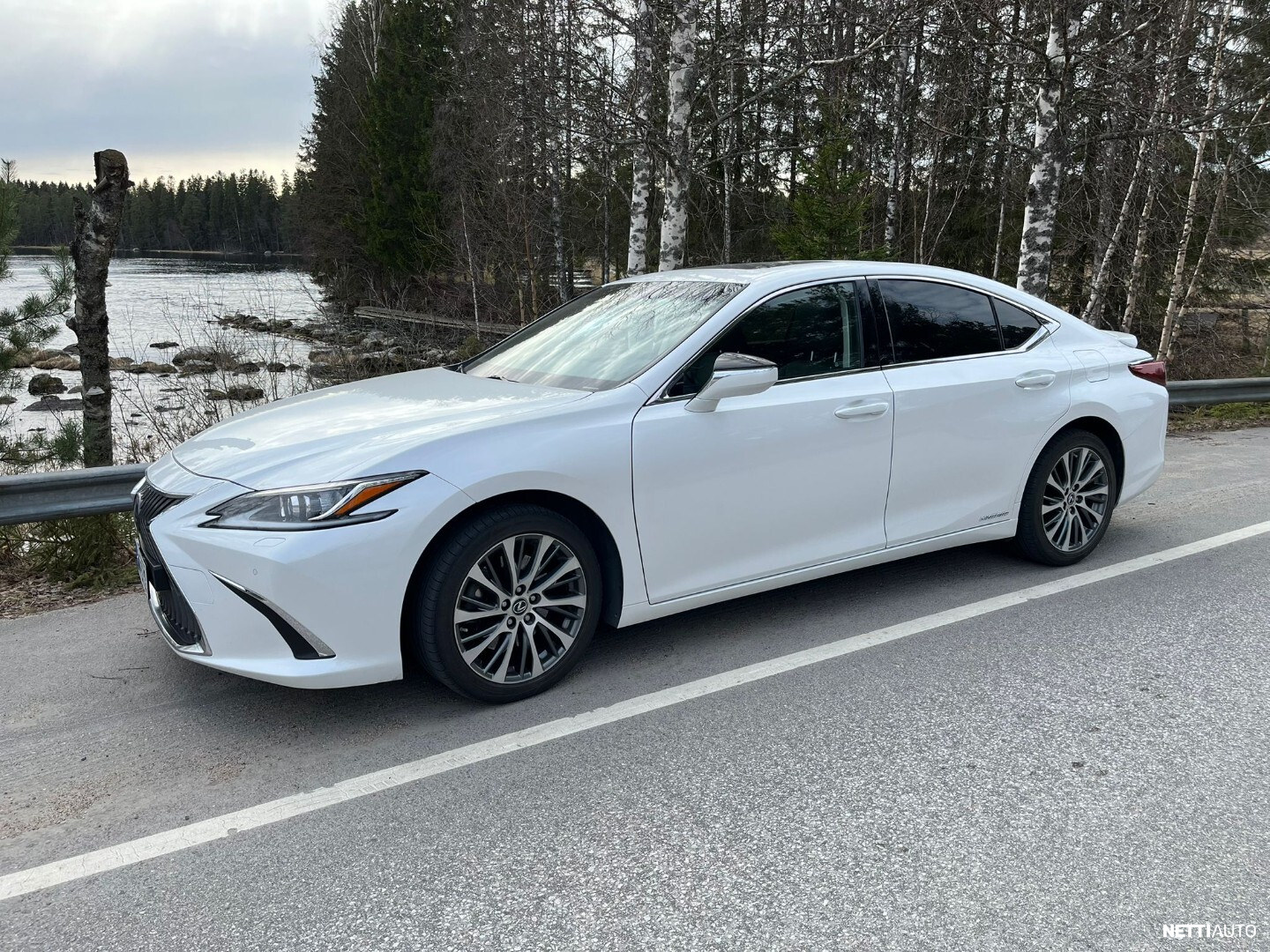 Lexus ES300