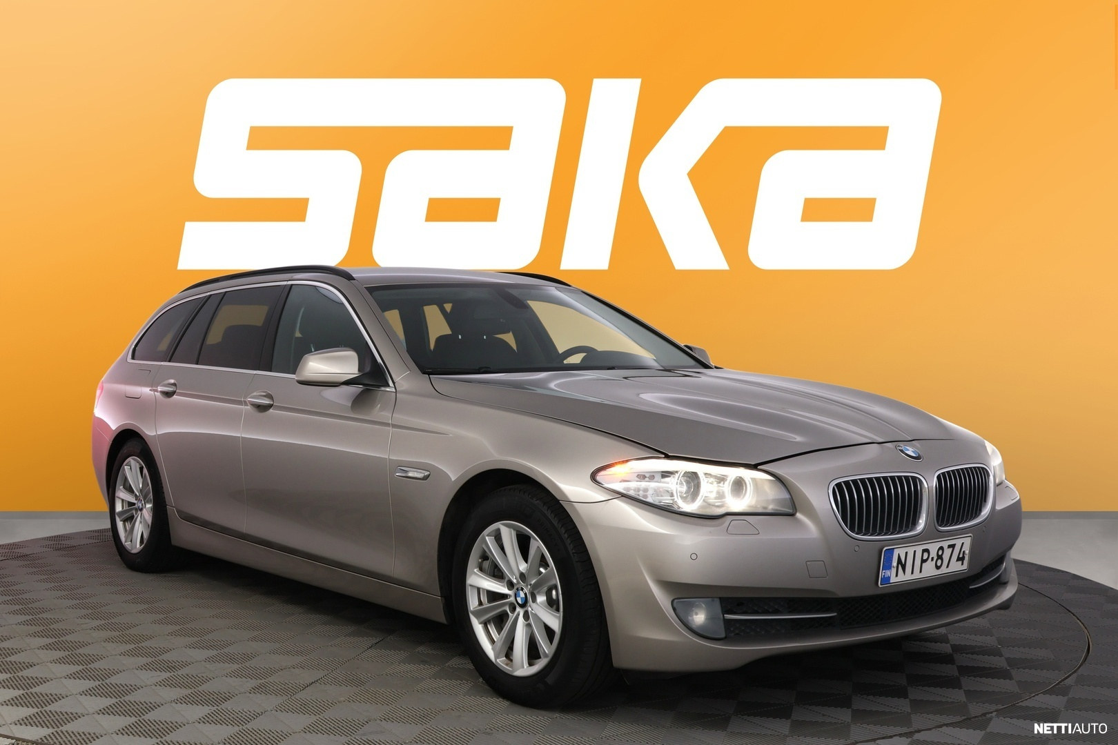 BMW 525