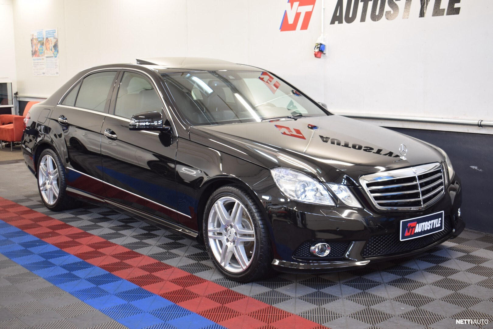 Mercedes-Benz E