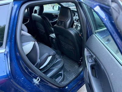 Volvo V40 D2 Ocean Race Business aut 2015, kuva 5/10