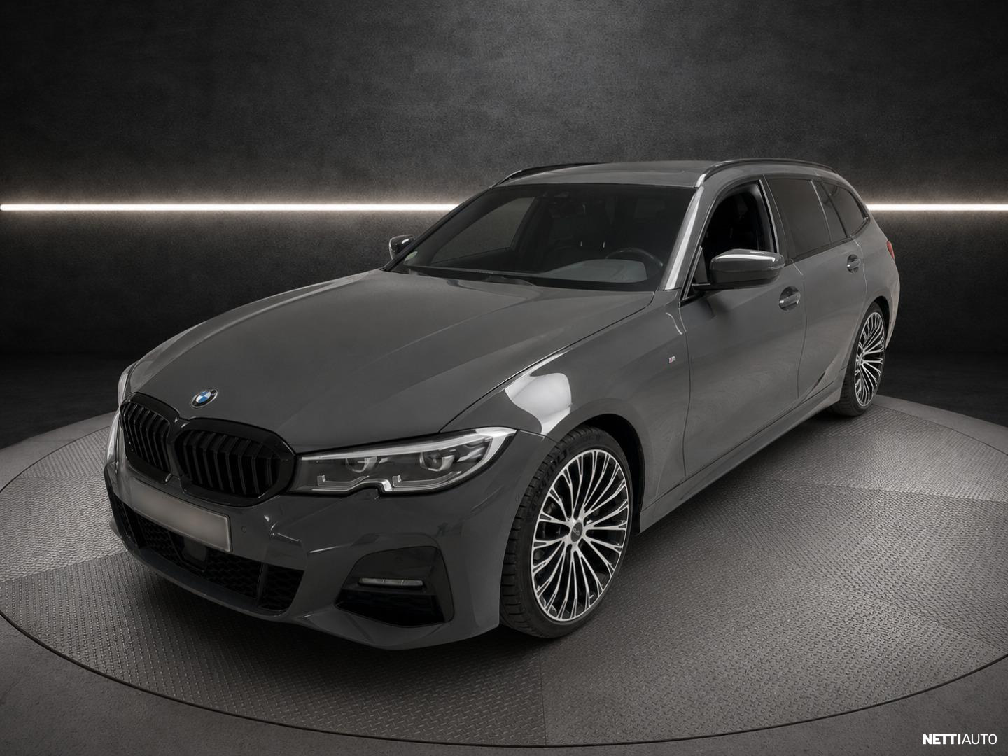 BMW 330