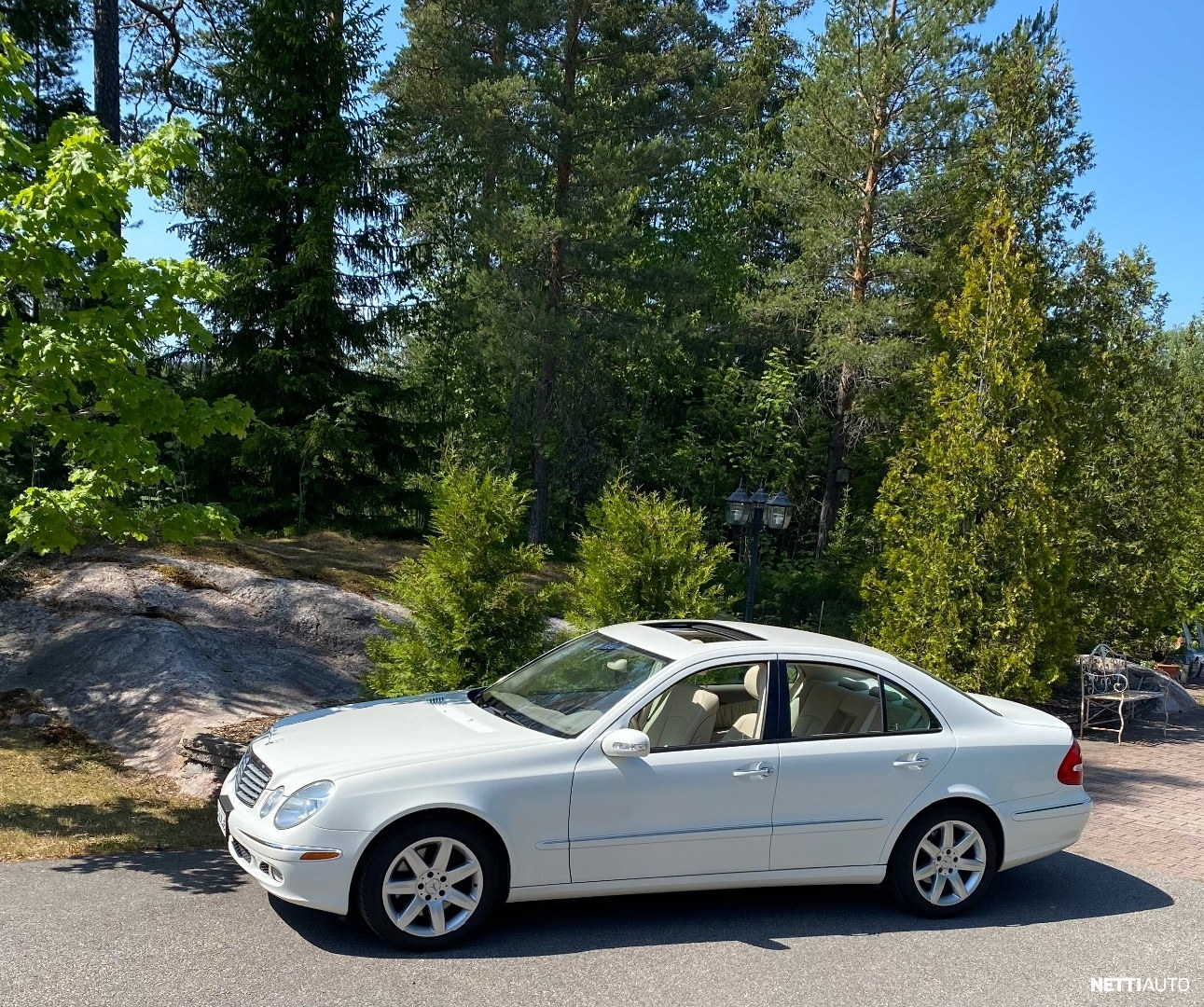 Mercedes-Benz E