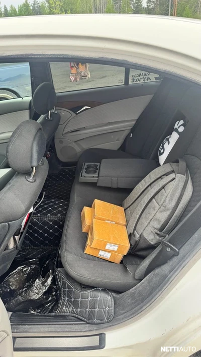 Mercedes-Benz E 220 2004, kuva 4/22