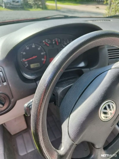 Volkswagen Bora 2000, photo 2/5