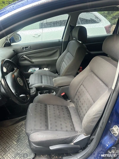 Volkswagen Passat 2004, photo 5/16
