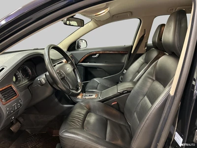 Volvo V70 2,5T aut 2009, photo 4/11