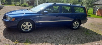 Volvo V70 2006, photo 2/6