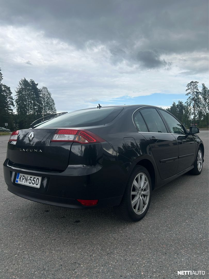 Renault Laguna 2011, photo 4/35