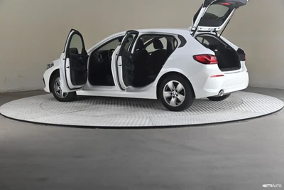 BMW 118 F40 Hatchback 118i A Business 2022, kuva 7/27