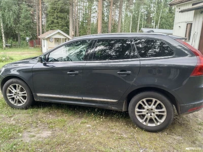 Volvo XC60 2015, photo 2/4