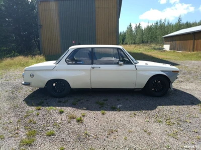 BMW 1502 1977, kuva 2/13