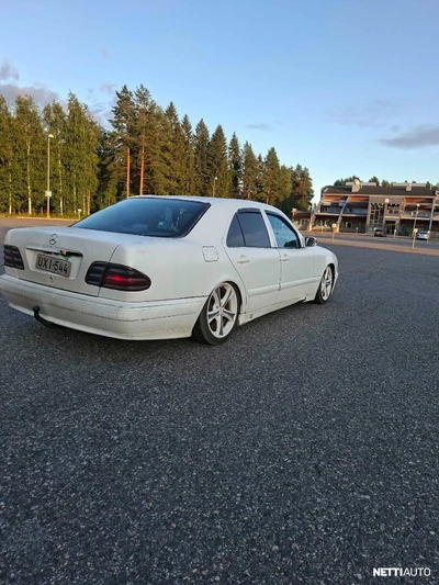 Mercedes-Benz 220 E 220 CDI 1999, photo 3/5