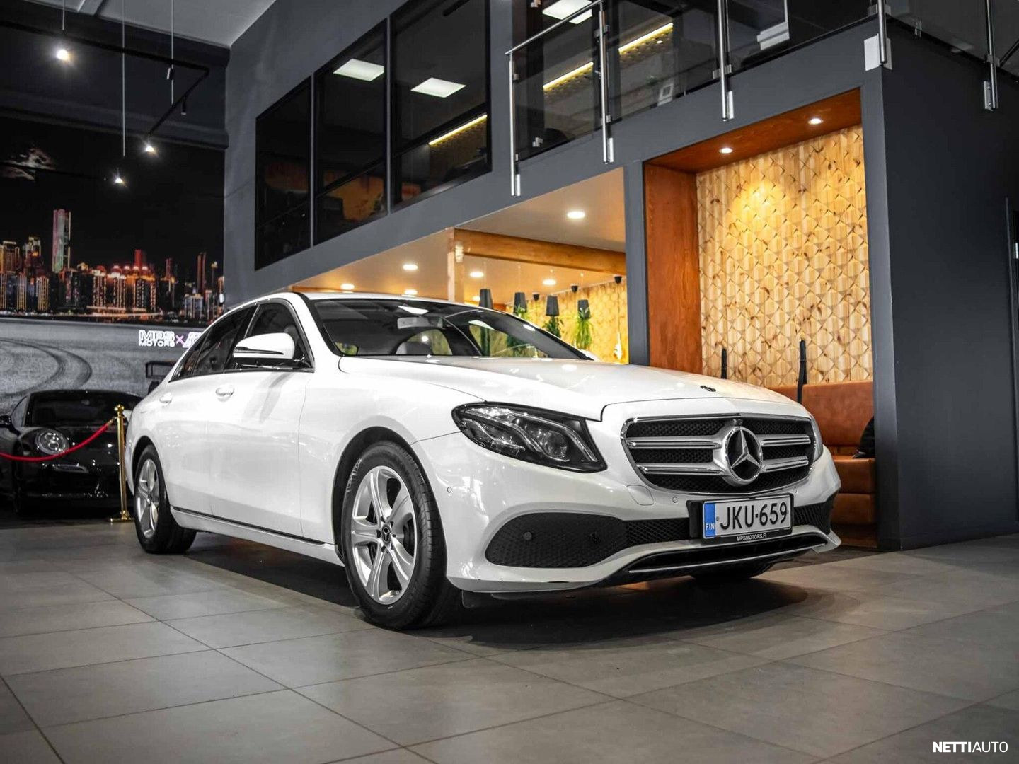 Mercedes-Benz E