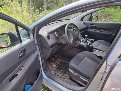 Peugeot 5008 2011, photo 6/6