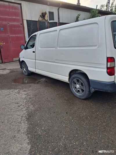 Toyota Hiace 2,5 D-4D 95 4ov pitkä 2008, photo 3/8