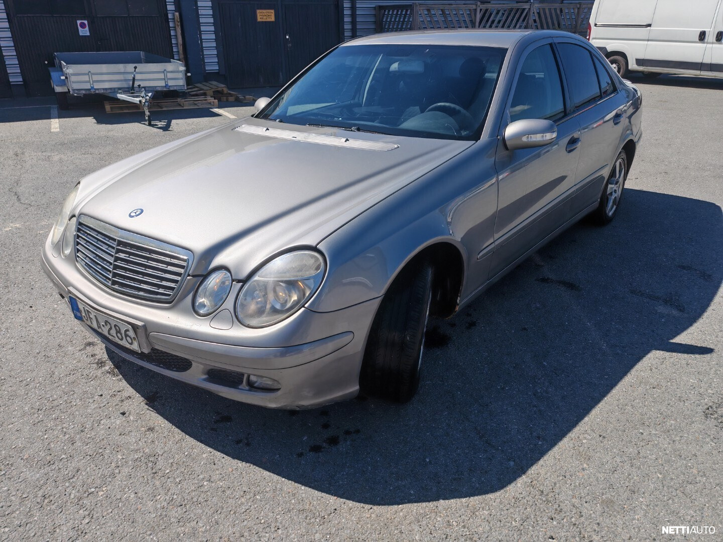 Mercedes-Benz E 220