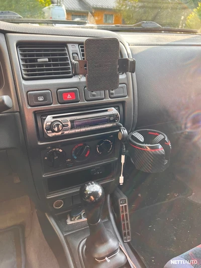 Nissan Almera 1999, kuva 7/9