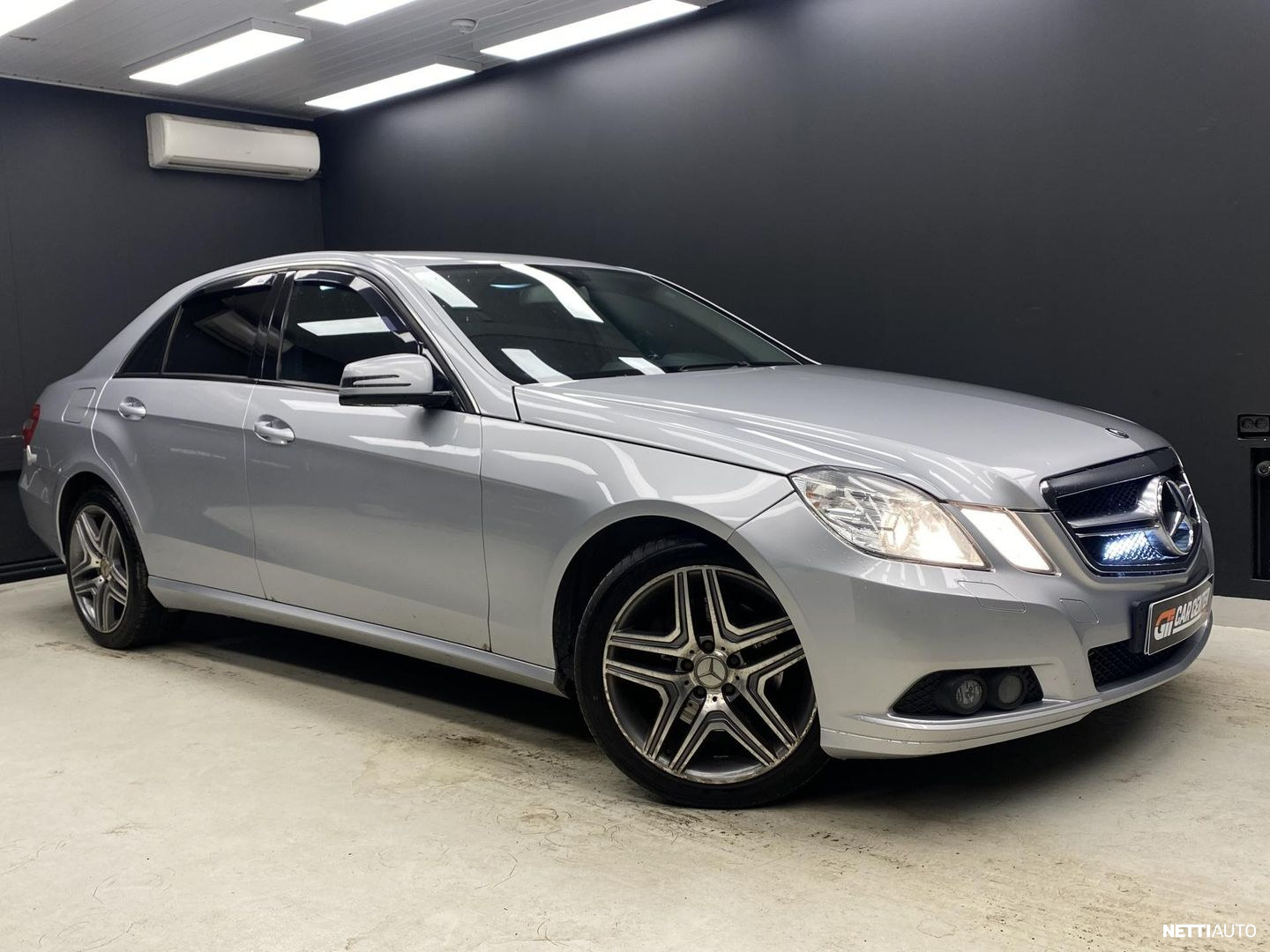 Mercedes-Benz E
