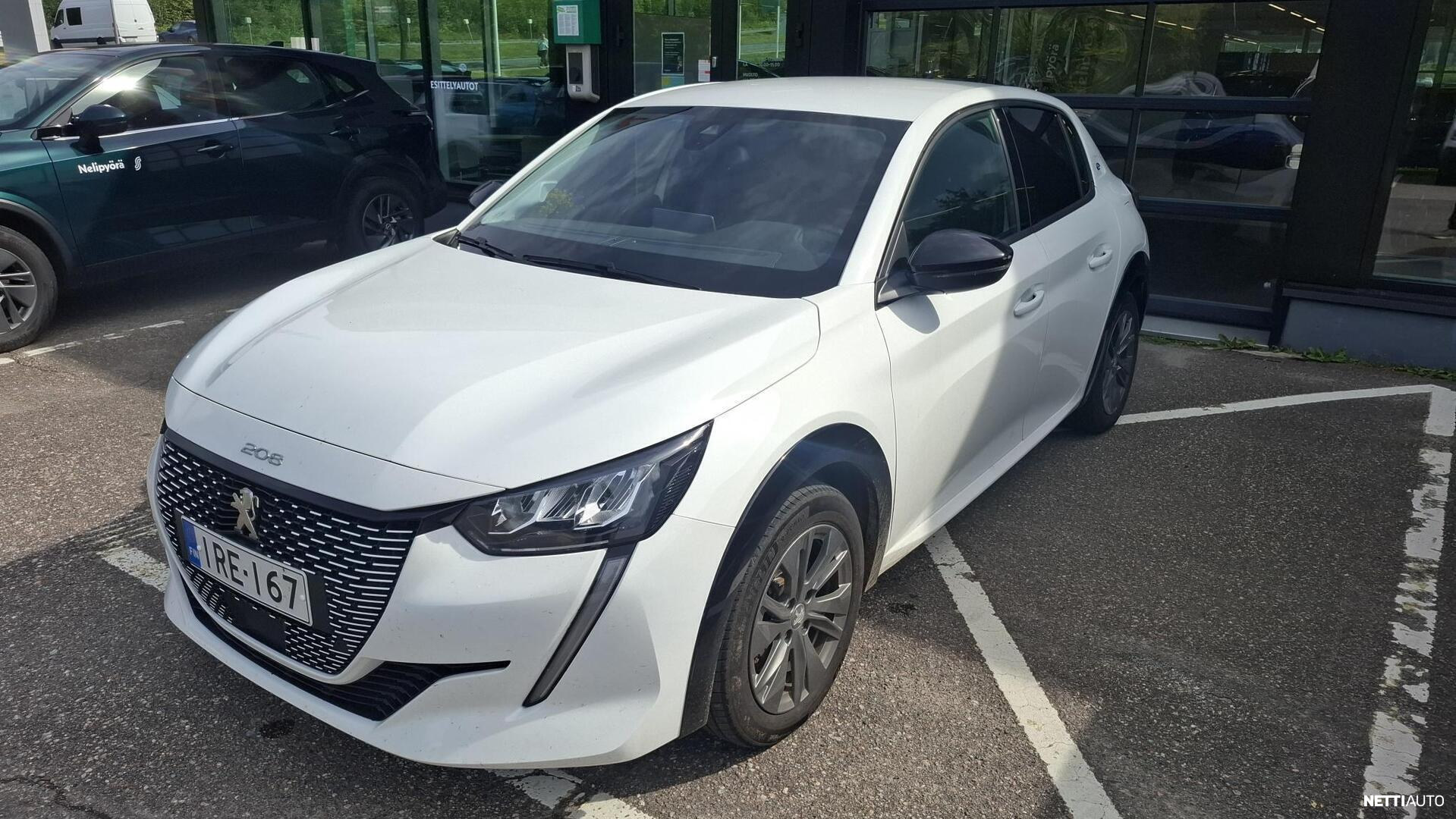 Peugeot e-208