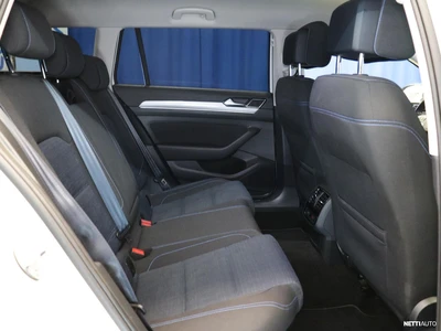 Volkswagen Passat 2020, kuva 7/23