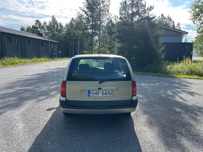 Renault Megane 2002, photo 6/10