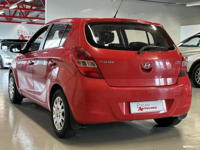 Hyundai i20 2010, photo 4/9
