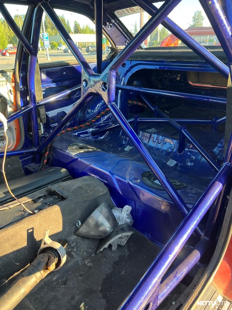 BMW 318 1992, photo 2/5