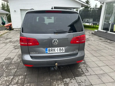 Volkswagen Touran 2013, kuva 3/7