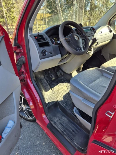 Volkswagen Transporter 2012, photo 6/24
