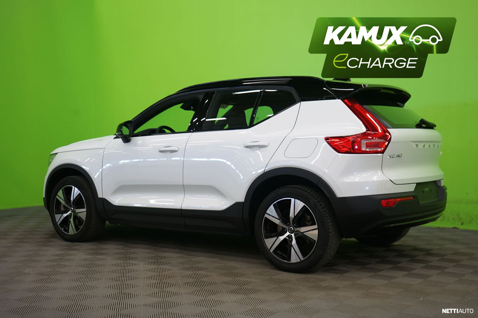 Volvo XC40 2022, photo 5/23