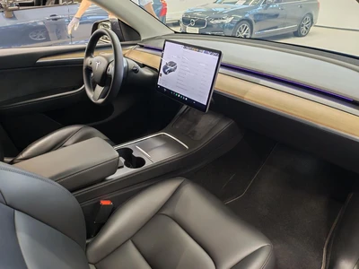 Tesla Model Y 2021, kuva 7/19