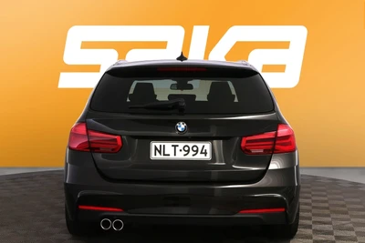 BMW 330 2016, photo 7/43