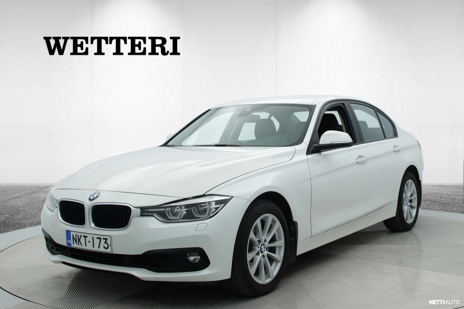 BMW 330