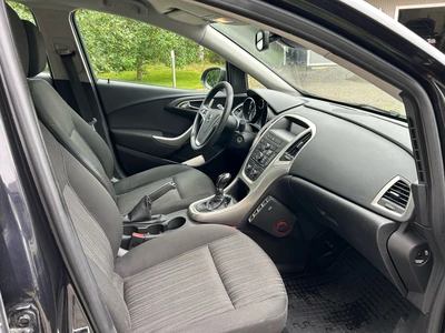 Opel Astra 2011, kuva 7/9