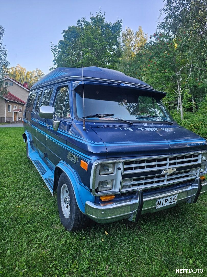 Chevrolet Chevy Van