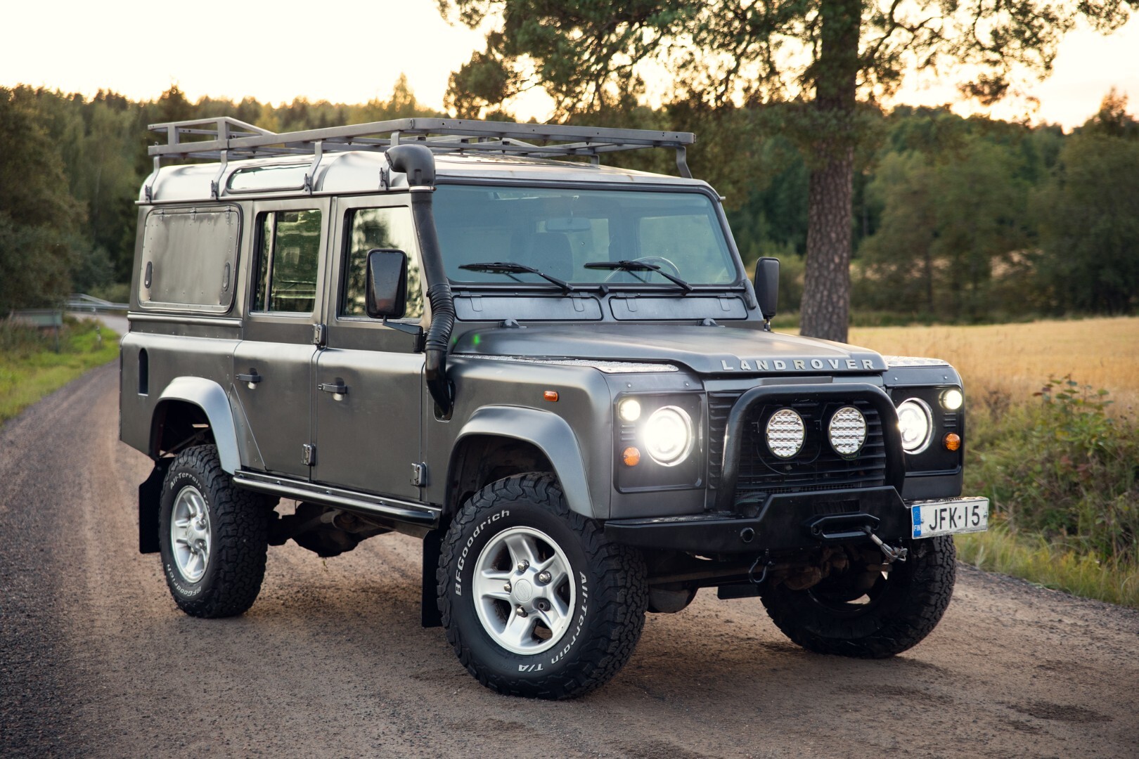 Land Rover Defender