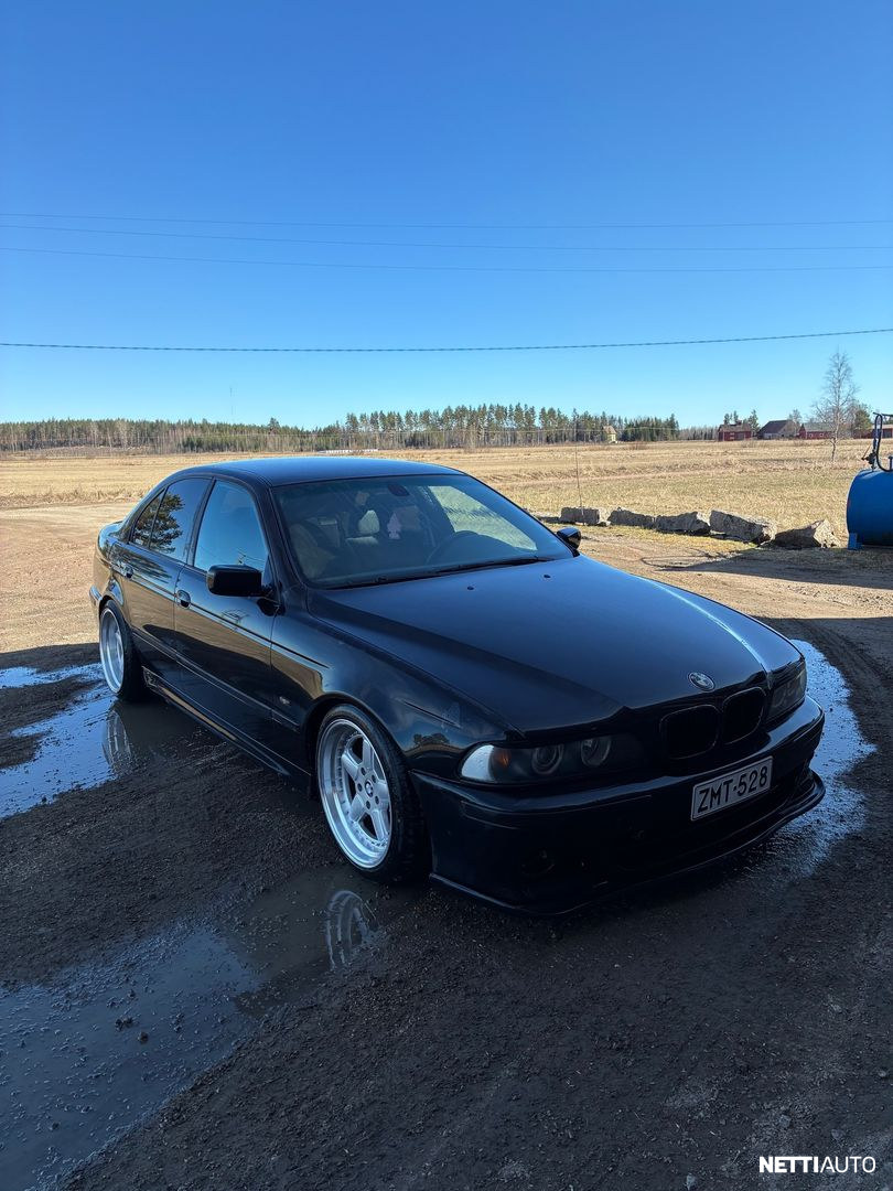 BMW 525