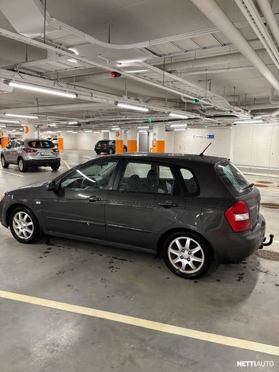 Kia Cerato 1,6 LX HB 5D 2006, photo 3/18