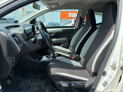 Toyota Aygo 1,0 VVT-i x-play 5ov 2017, kuva 5/6