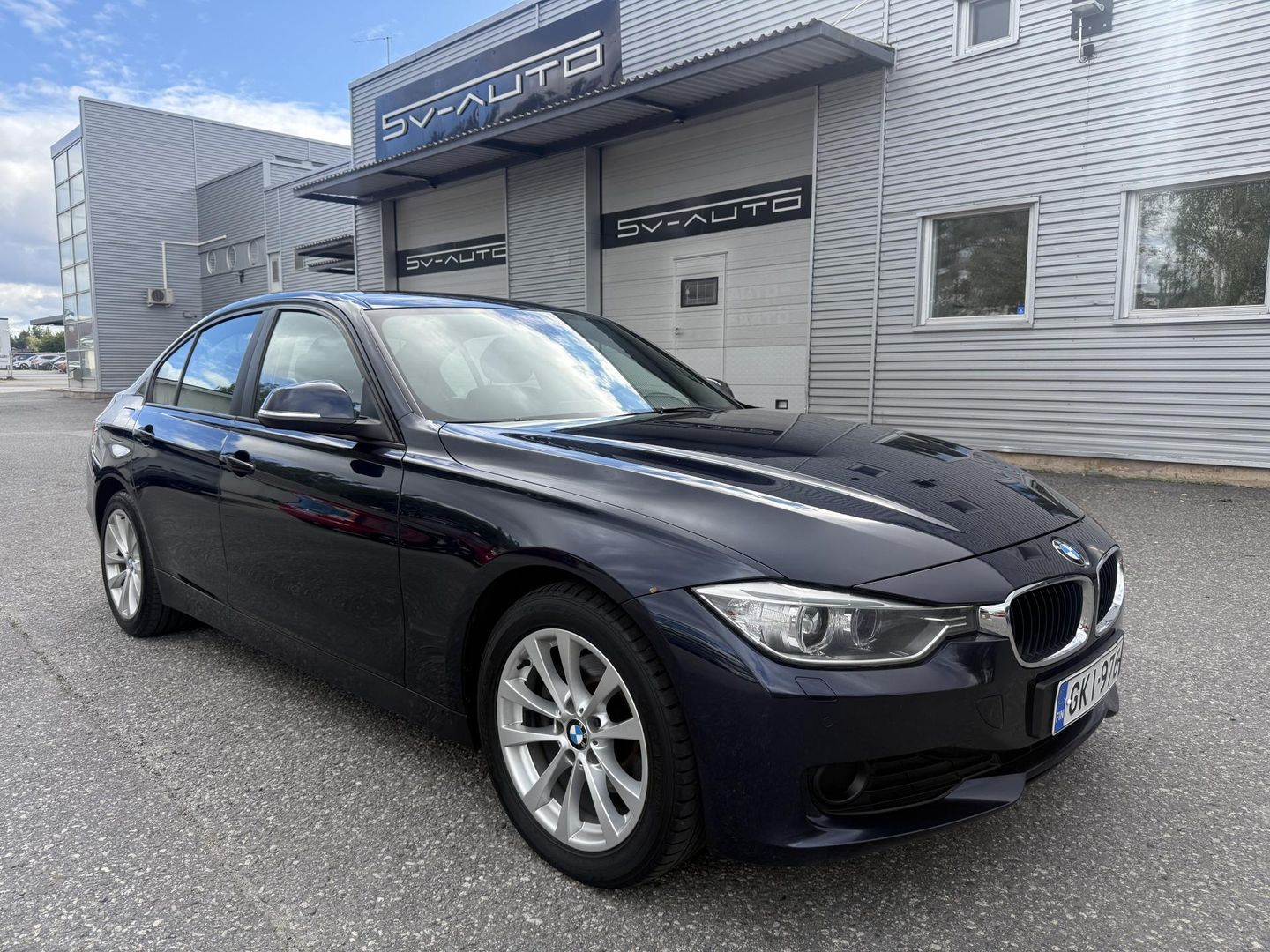 BMW 320