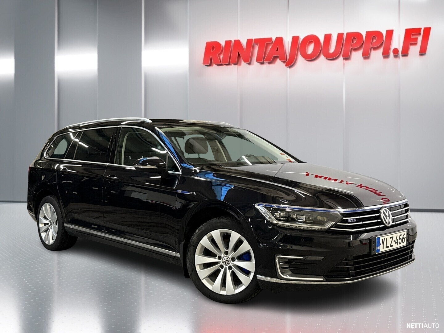 Volkswagen Passat Variant GTE Plug-In Hybrid 160 kW (218 hv) DSG-automaatti