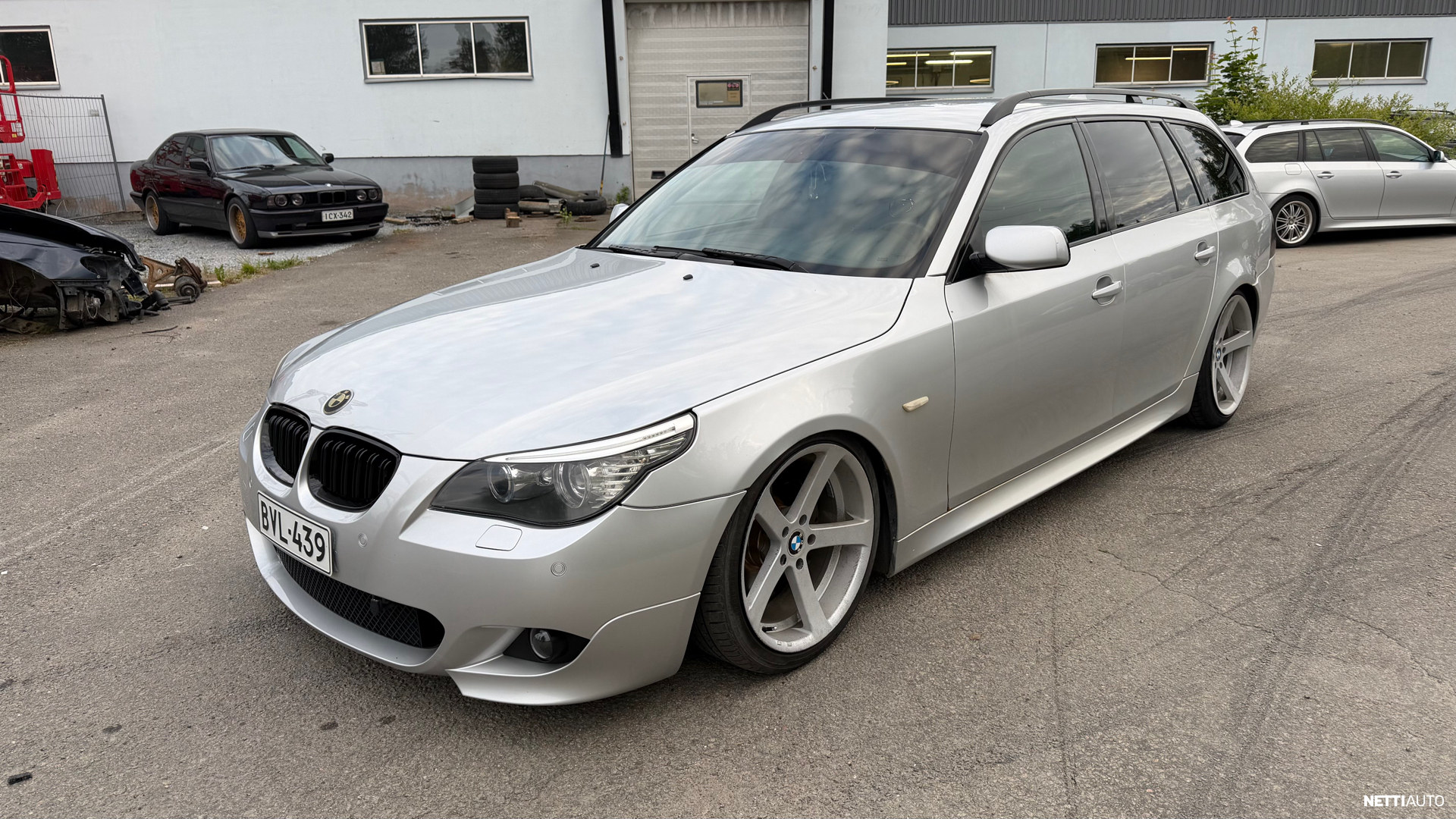 BMW 525