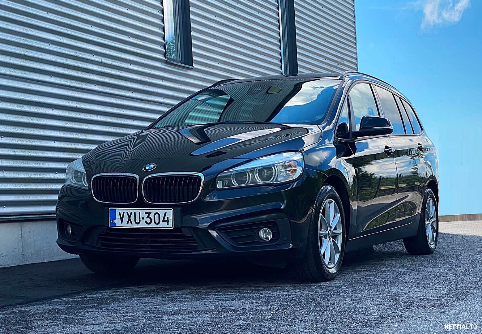 BMW 218