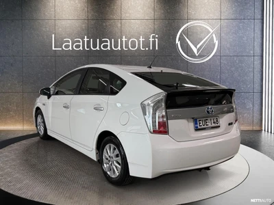 Toyota Prius PHEV Active 2015, kuva 3/28