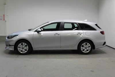 Kia Ceed 1,5 T-GDI 160hv EX SW 2022, kuva 4/10