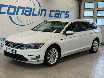 Volkswagen Passat 2017, photo 1/15