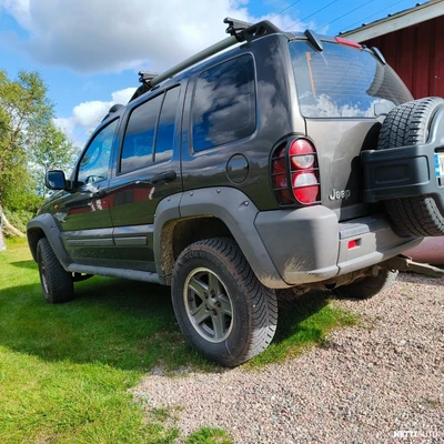 Jeep Cherokee 2,8 dies, KJ 2005, photo 2/8