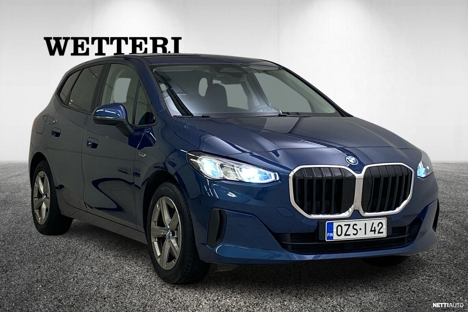 BMW 230
