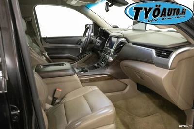 Chevrolet Suburban 54 890 € 5.3 V8 A LT 2014, photo 6/10