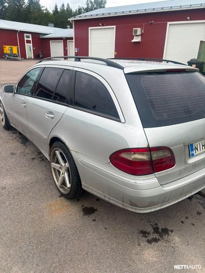 Mercedes-Benz E 2003, photo 3/13
